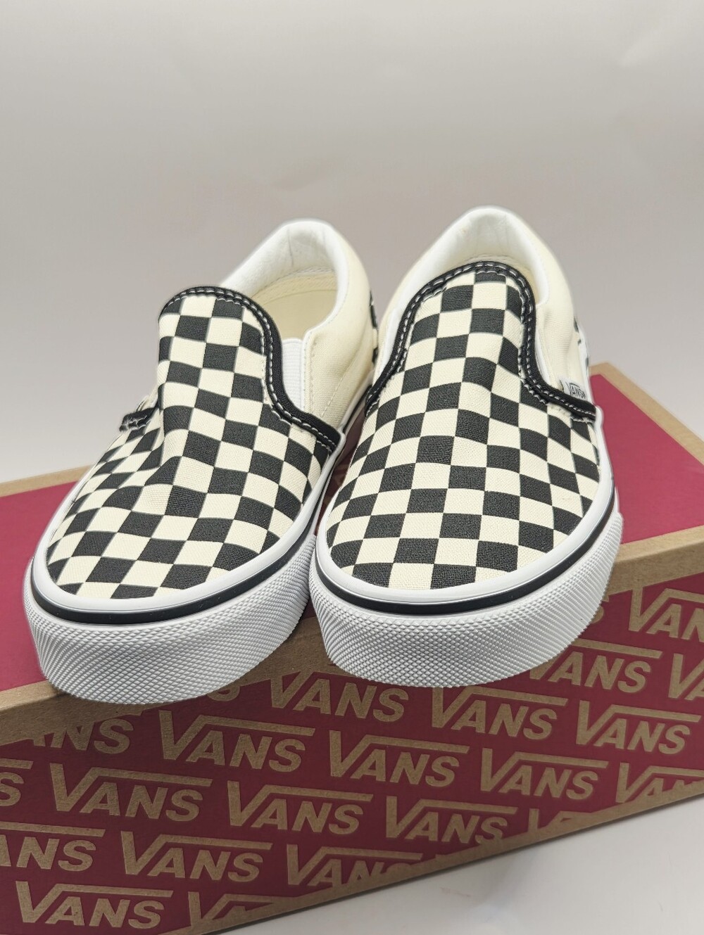 VANS Comfycush Slip-on  Checkerboard Black White Unisex Kids  US Size  1 Shoes - Picture 2 of 6
